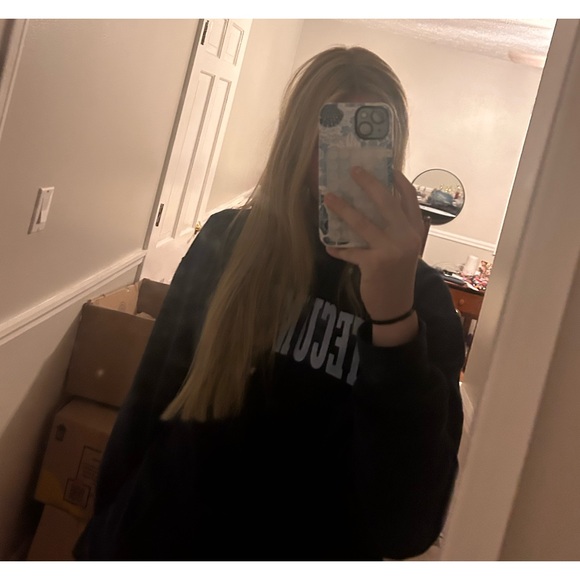 ellehill698